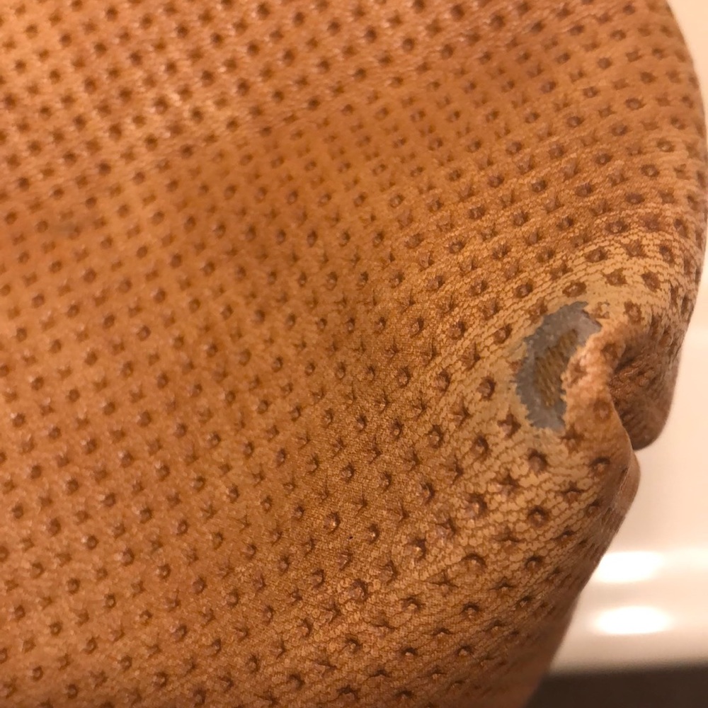 Large, Spacious tote purse. - Picture 5 of 6